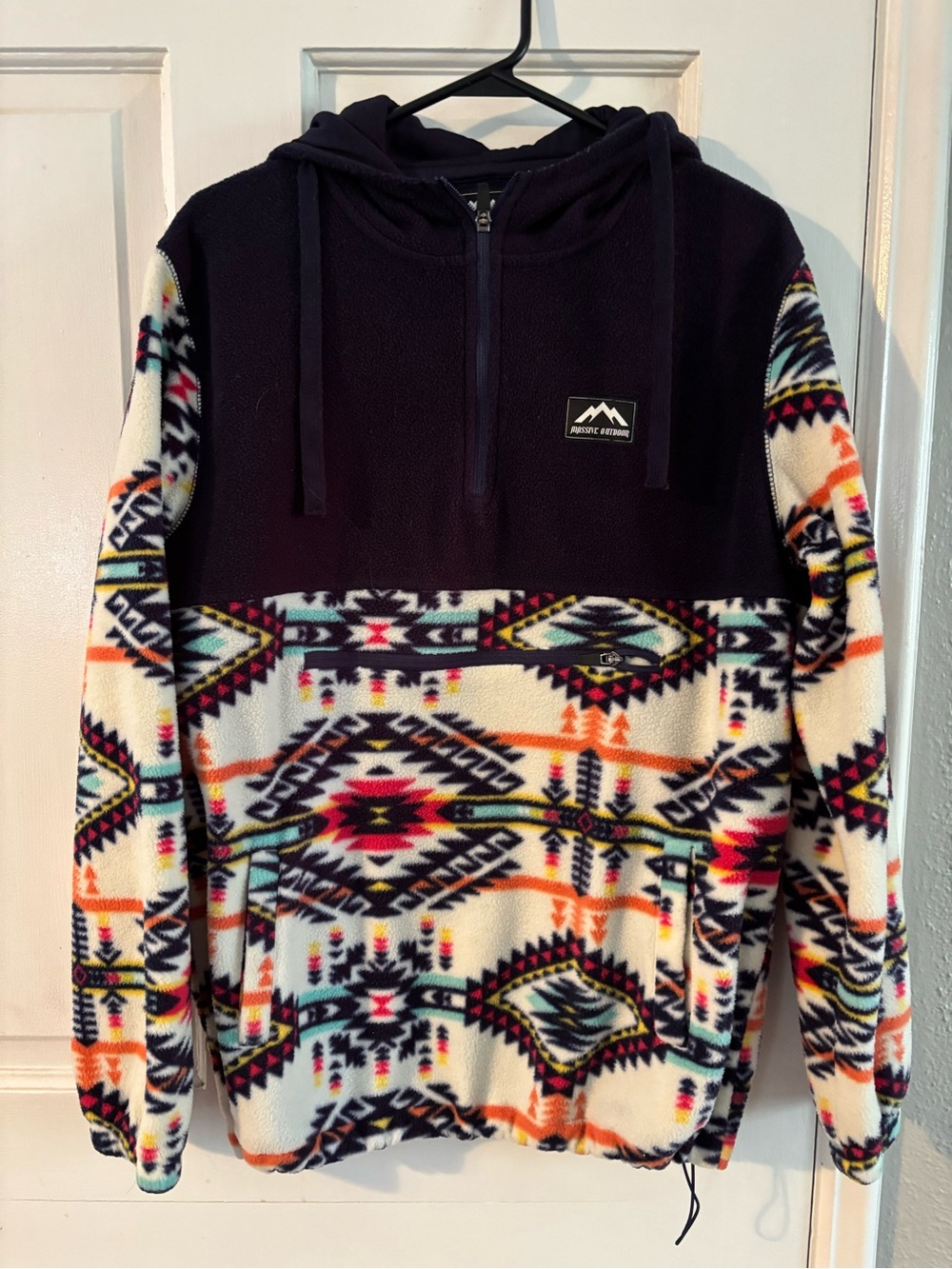 Massive Outdoor Fleece Hoodie Geometric Pattern Navy Multicolor M